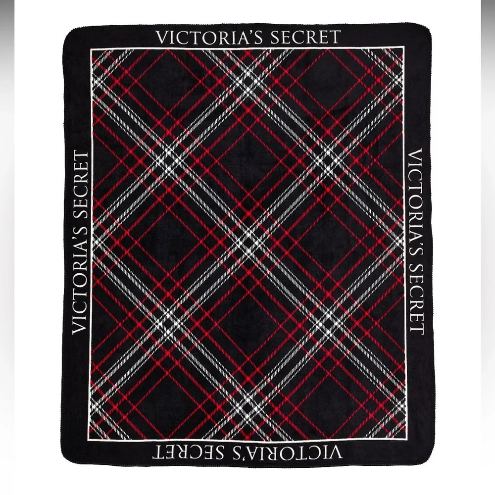 Victoria’s Secret Plaid Cozy Throw Blanket